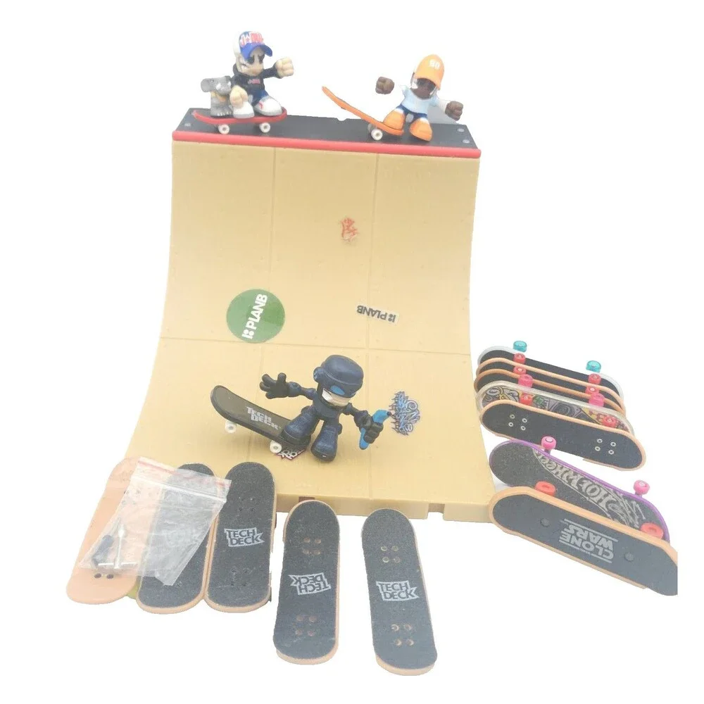Tech Deck Vert Ramp Lot w Dudes Fingerboards Boards Tool Skatepark Set